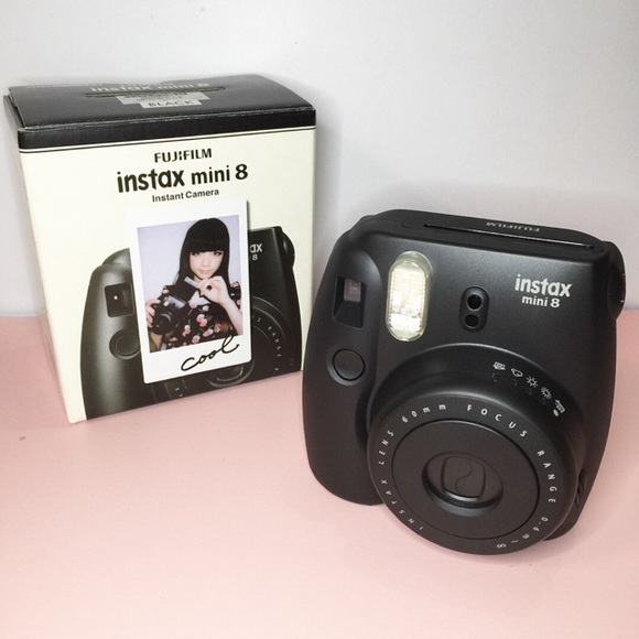 instax mini 8 polaroid camera - Picture 1 of 3